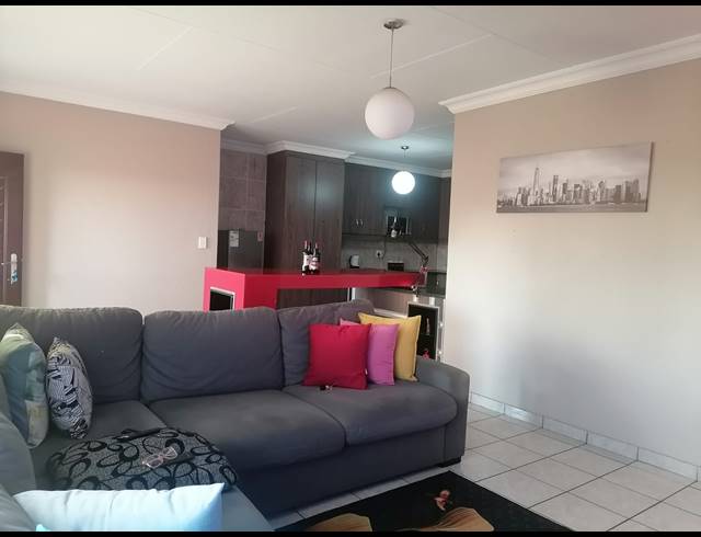 2 BEDROOM FLAT FOR SALE IN BERGSIG